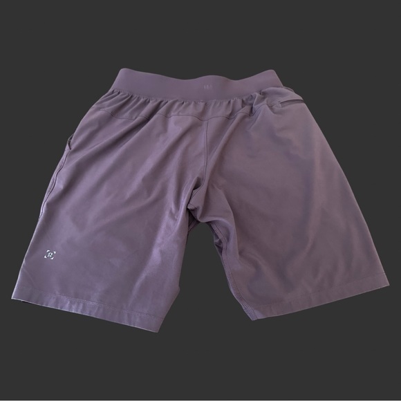 Lululemon T.H.E. 9" Linerless Shorts - Picture 2 of 3